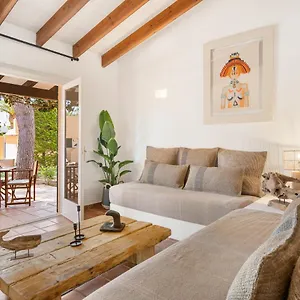 https://complejo-pueblo-menorquin-bungalow-6-personas.balearic-islands.net