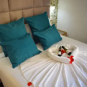 bajondillo-beach-cozy-inns-adults-only.hotelsinnerja.org/