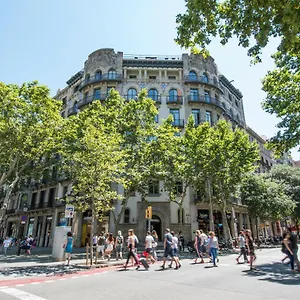 Хостел Safestay Passeig De Gracia (adults Only)